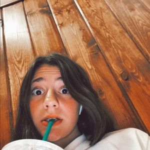 Meet your Posher, Eliana